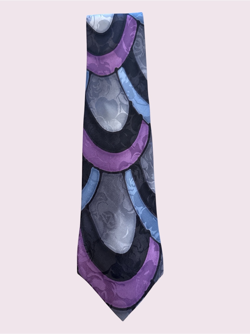 ROBERT DASKAI TIE HAND PAINTED 100% SILK USA SIGNED Purple/Black/Silver